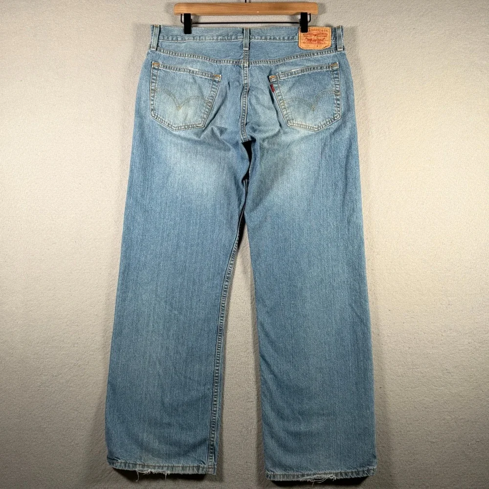 Levis 529 Low Rise Straight Jeans Mens 36x31 Light Wash Blue Denim 100% Cotton